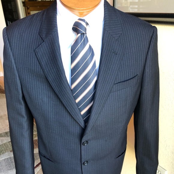 Armani Italian Wool Black Pinstripe Barney’s NYC - Picture 5 of 17